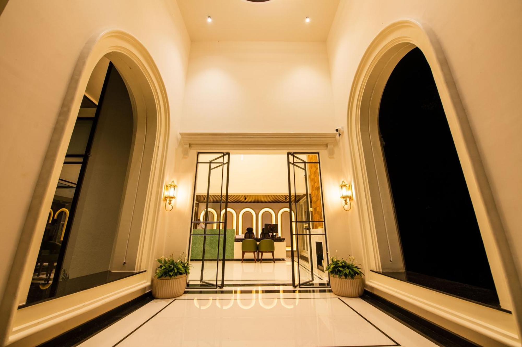 Hotel Mysore Radiance Buitenkant foto