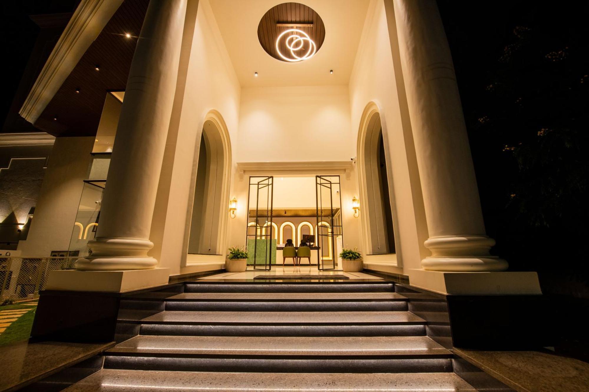 Hotel Mysore Radiance Buitenkant foto