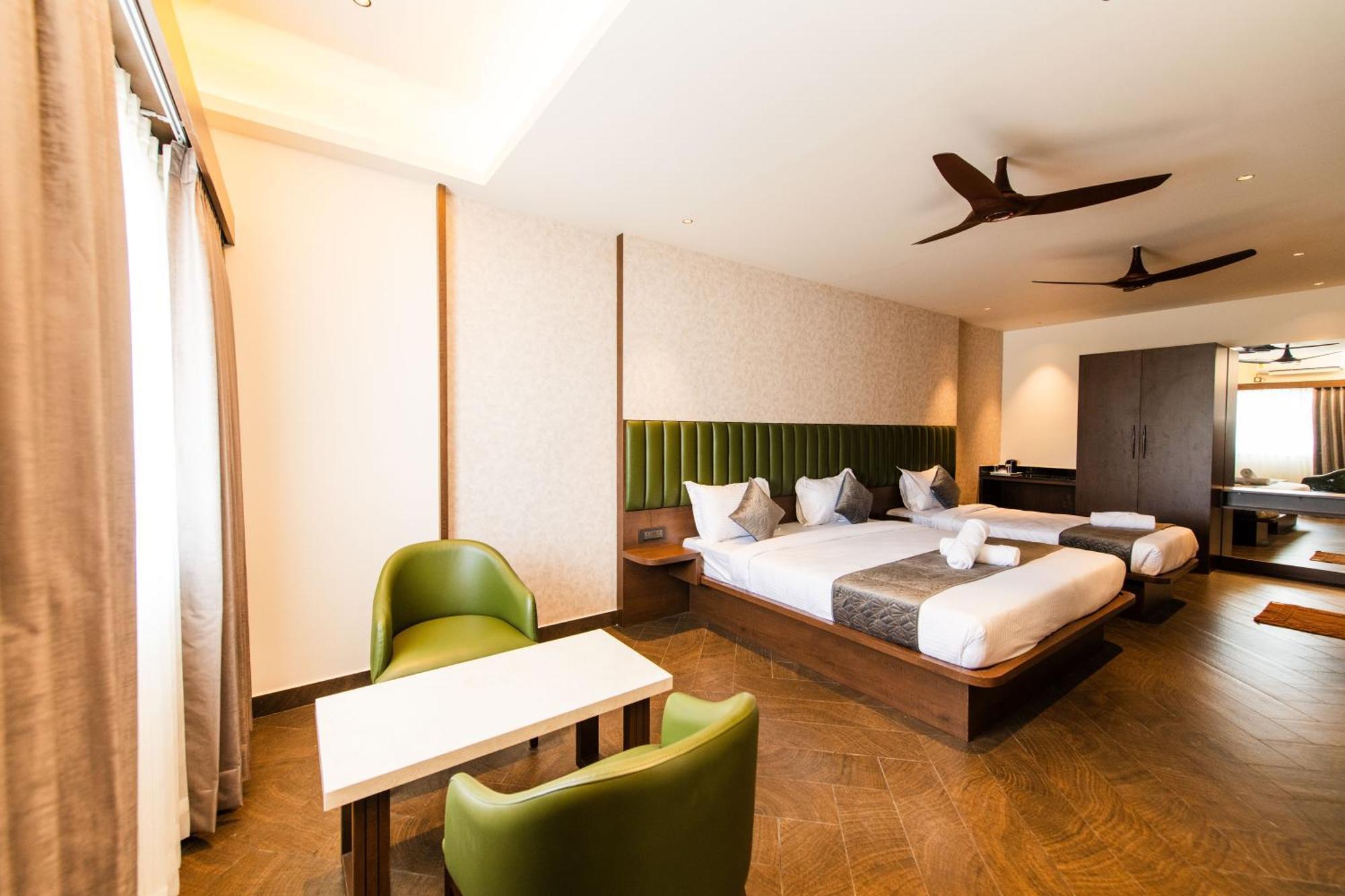 Hotel Mysore Radiance Buitenkant foto