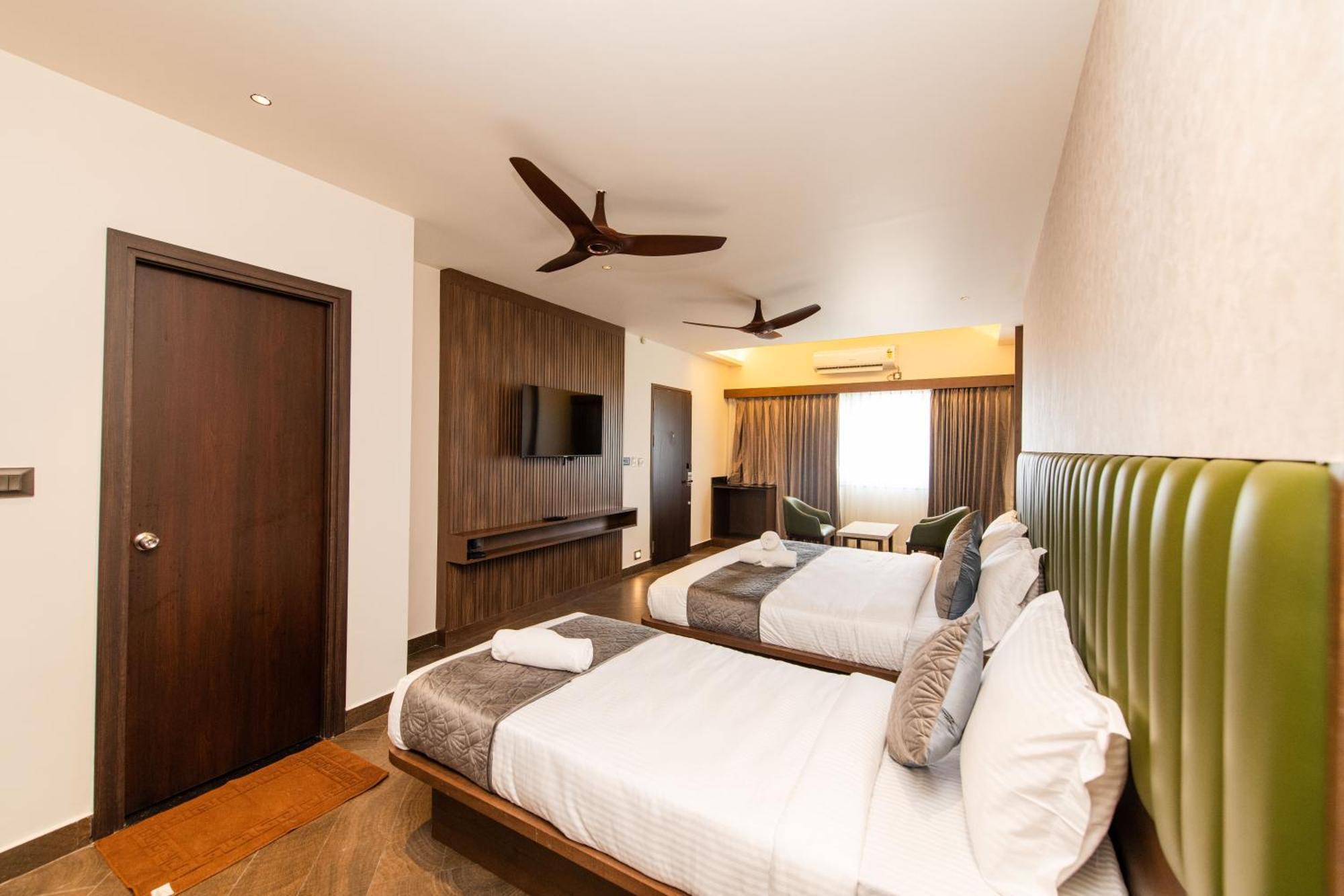 Hotel Mysore Radiance Buitenkant foto