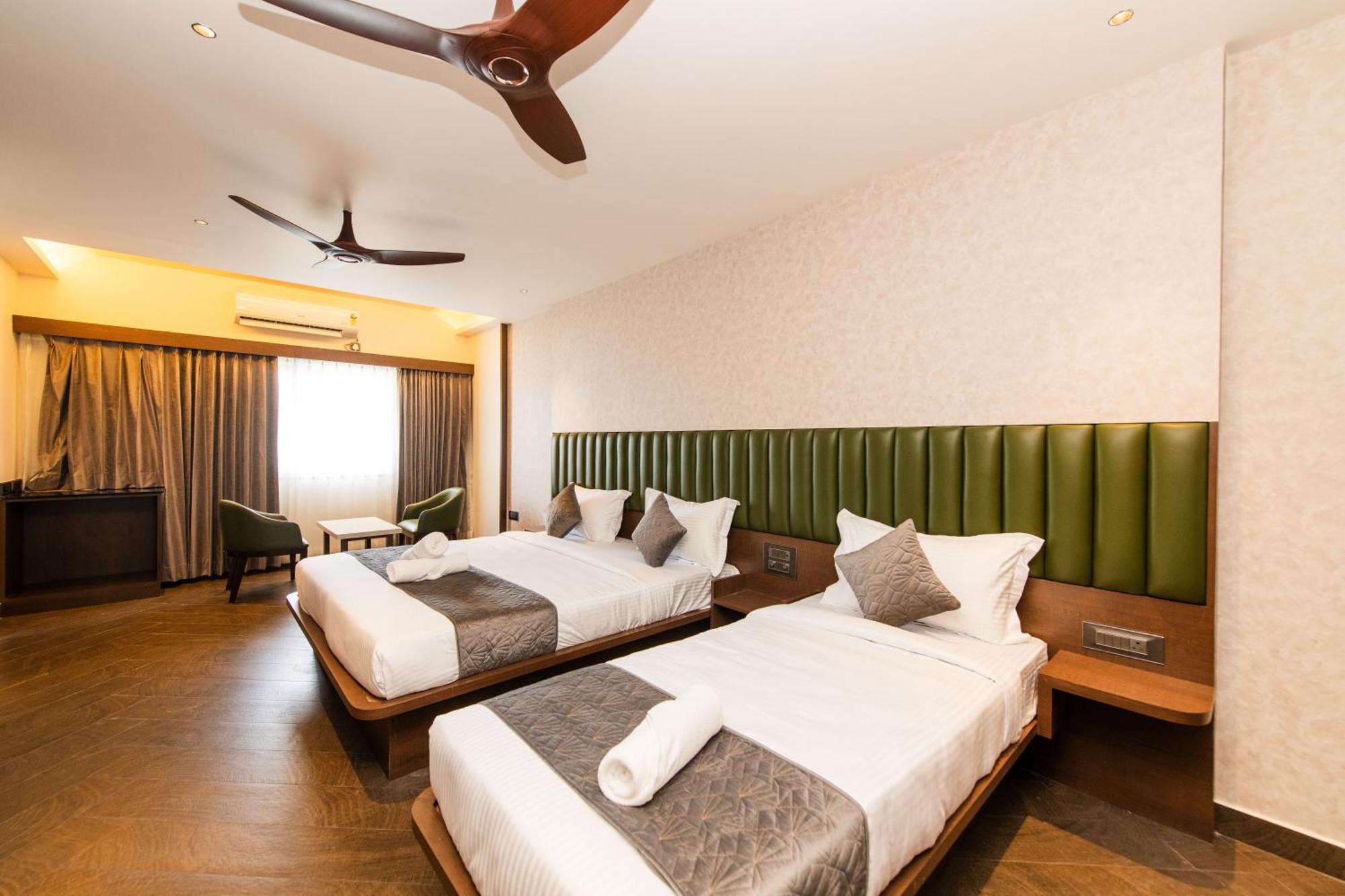 Hotel Mysore Radiance Buitenkant foto