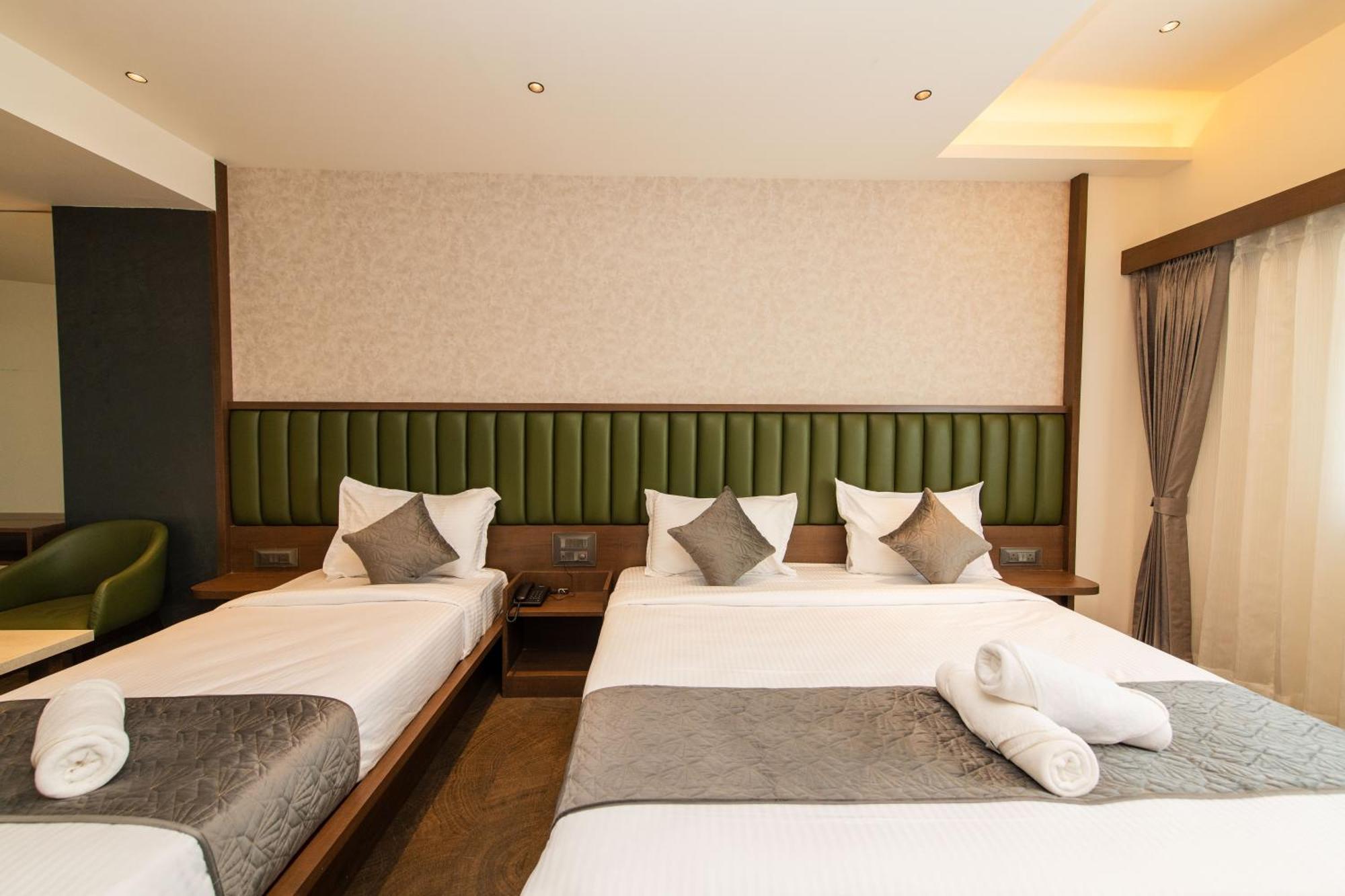 Hotel Mysore Radiance Buitenkant foto