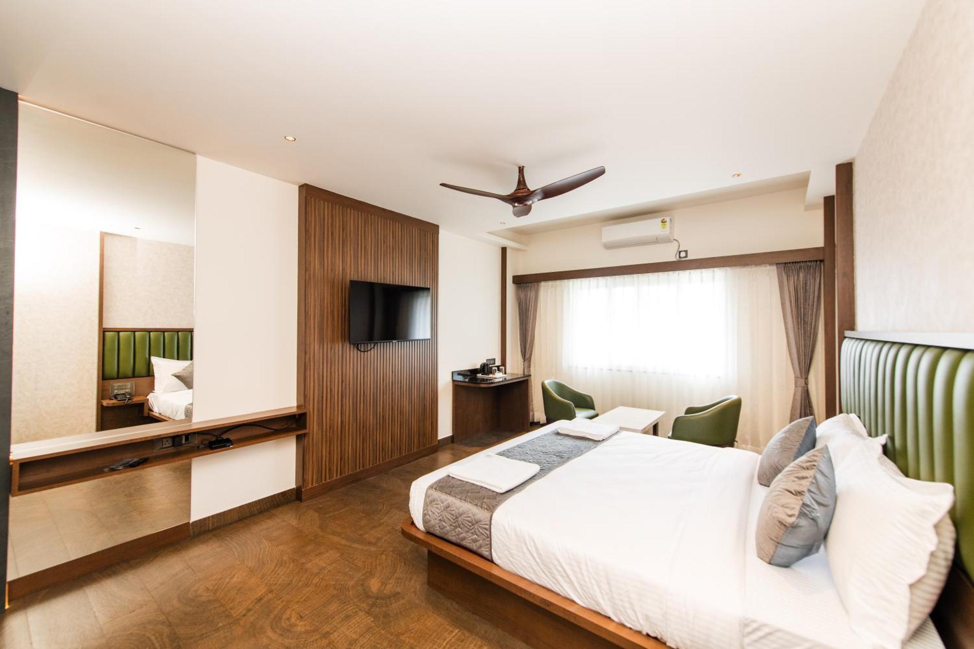 Hotel Mysore Radiance Buitenkant foto